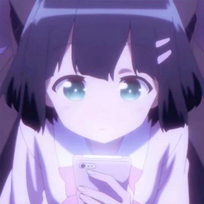 女子美甲被鹦鹉几口卸掉